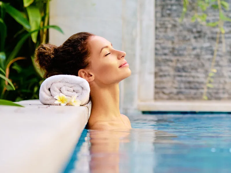 2-stündiges privates Paar-Spa + Flasche Cava