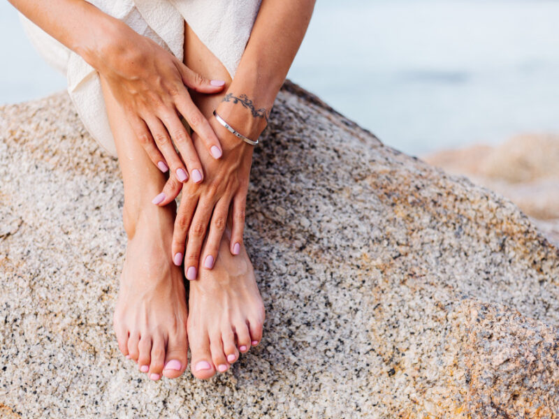 🦶✨ Pedicura Clásica en Tenerife – Cuidado para tus Pies ✨